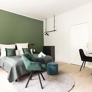 Design At Ku'damm Apartment