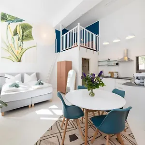 Great 2-room Loft With 2 Bathrooms And 2 Kitchen Apartment