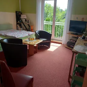Huebsches Zimmer Nahe Ber Privatunterkunft